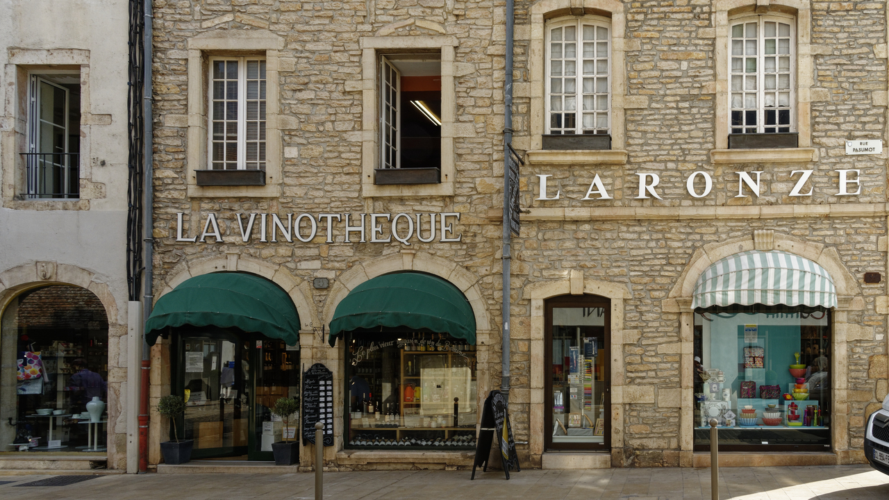 20150702 020  Beaune, Burgundy, France